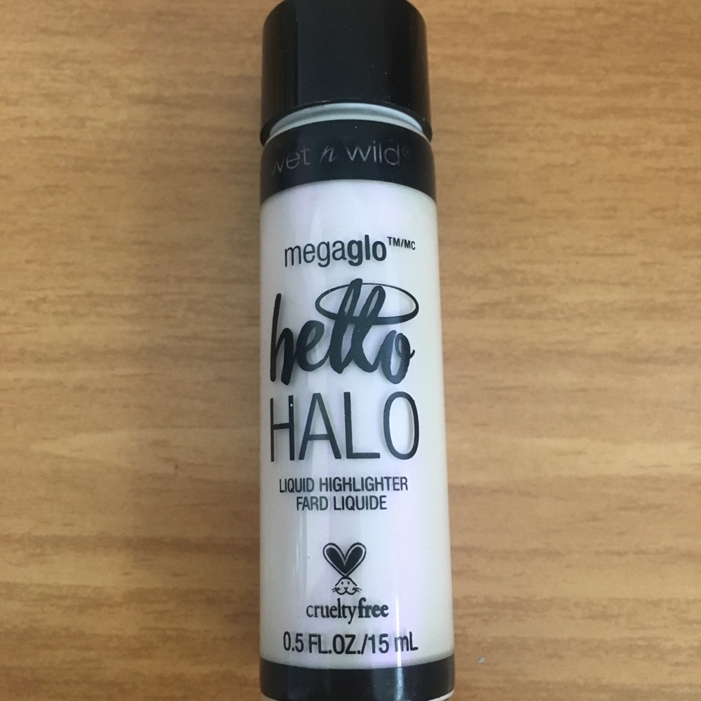 Wet n wild liquid highlighter🌸